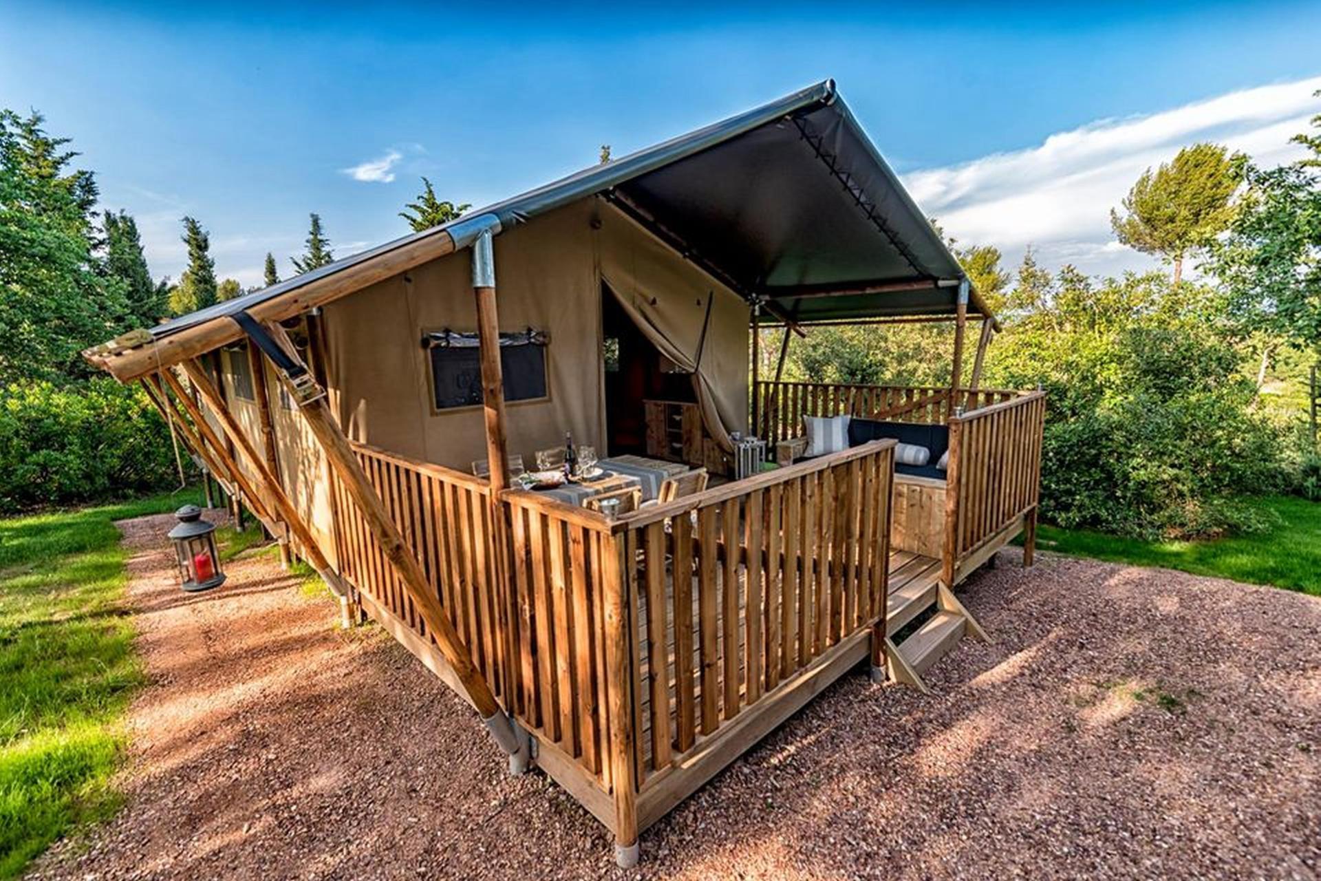 Luxus-Glamping an der toskanischen Küste