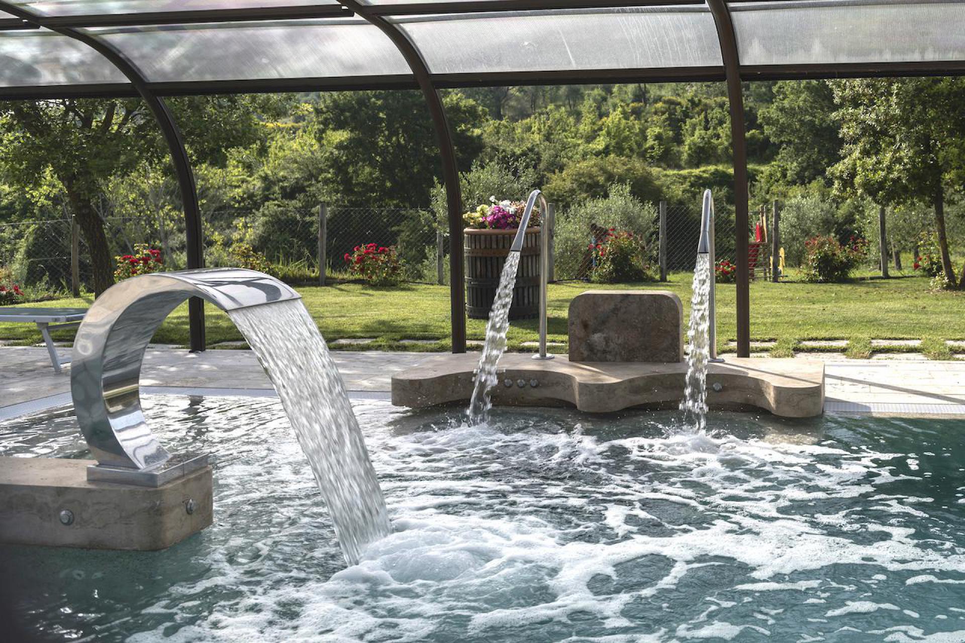Kleiner Familienresort mit mehreren Pools