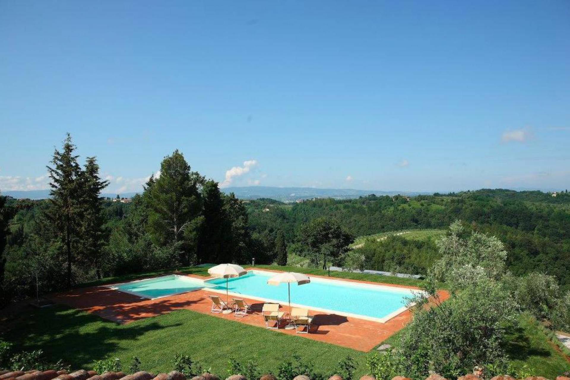 Gemütlicher Agriturismo auf dem Hügel eines Naturparks