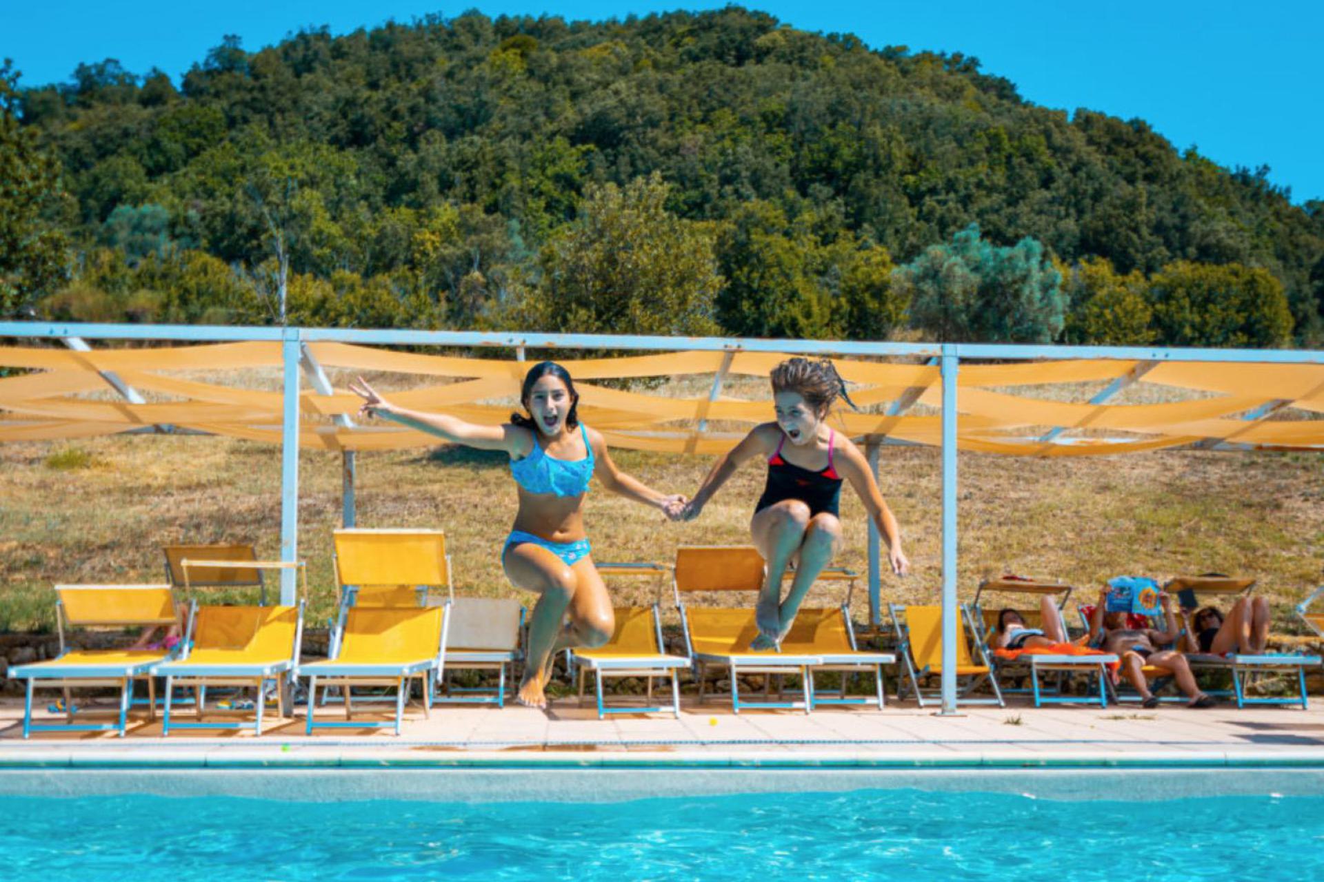 Ruhiger Agriturismo Toskana - Ferienhaus und FeWo mit Pool und Spielplatz